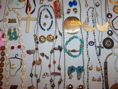   LOT 400+ITEMS ESTATE,VINTAGE,RETRO COSTUME JEWELRY LBS. POUNDS LOT 29