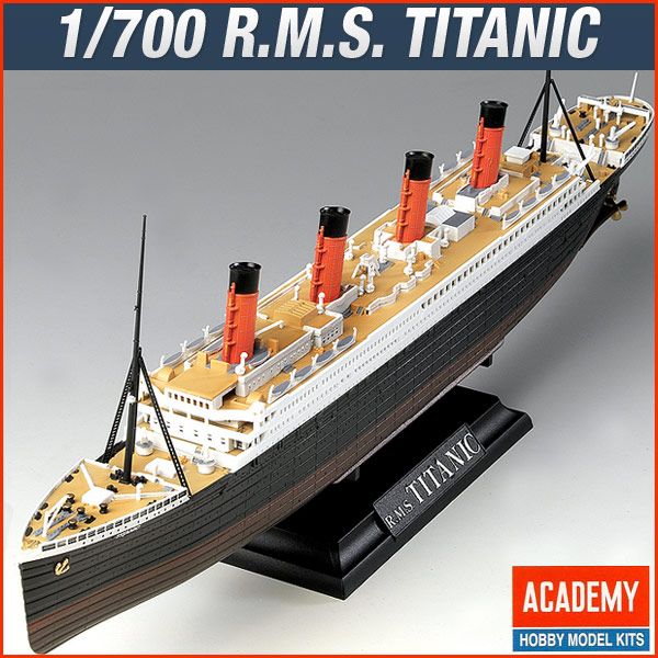 ACADEMY 1 400TH SCALE U A RMS TITANIC STATIC MODEL KIT  