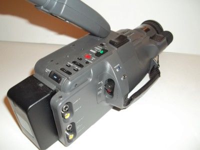 A0425 SONY HANDYCAM VIDEO 8 MODEL CCD F34 CAMCORDER  