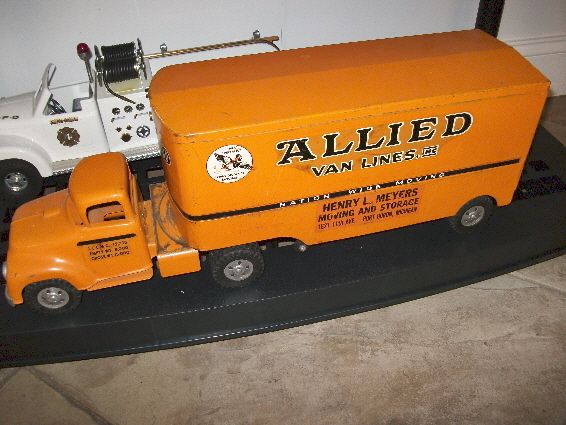 ALLIED VAN LINE TRACTOR TRAILER  