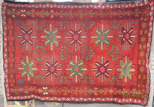 antique uzbek woolen sumak rug ornament for uyrta while most people 