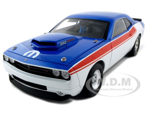   18 scale diecast car model of dodge challenger concept r t 392 super