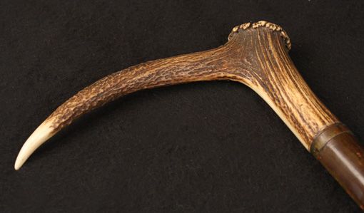 ANTIQUE CANE DEER ANTLER HANDLE OLD WALKING STICK STRONG STURDY 