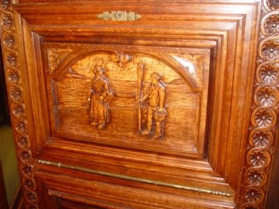 BRITONS OAK ANTIQUE CARVED BAR CABINET 05BE374  