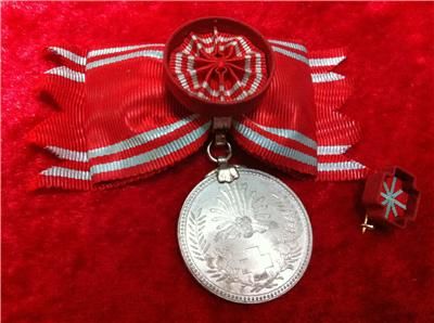 JAPANESE RED CROSS SPECIAL MEMBER MEDAL BADGE JAPAN ANTIQUE NAVY ARMY 