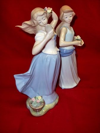 TENGRA HAND MADE LADY FIGURINES SPAIN  