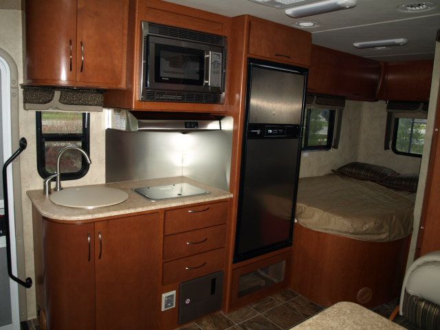 NEW 2012 THOR MOTOR COACH FOUR WINDS SIESTA 24SA DIESEL CLASS C 