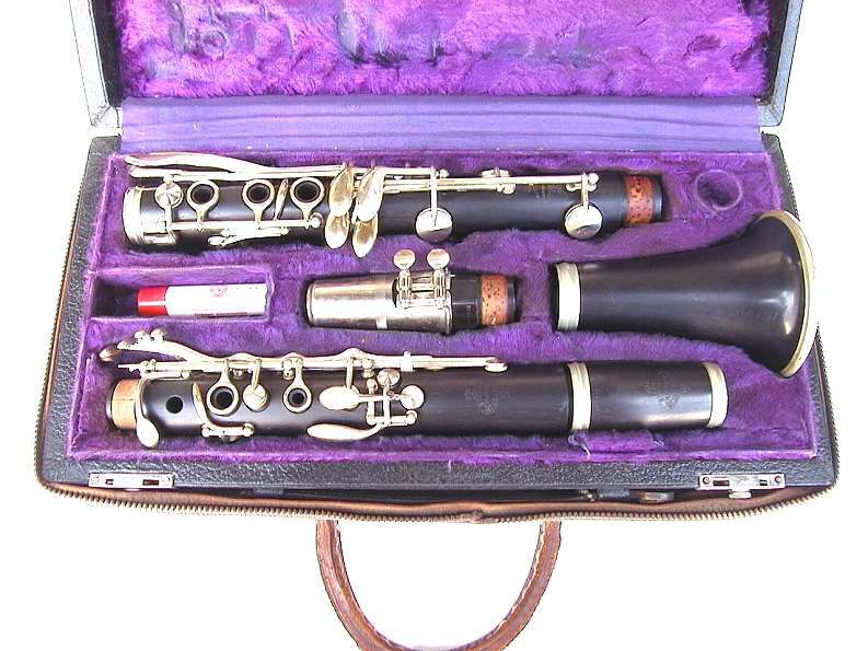 Buffet Crampon   B flat clarinet   PROFESSIONAL MODEL   R13 