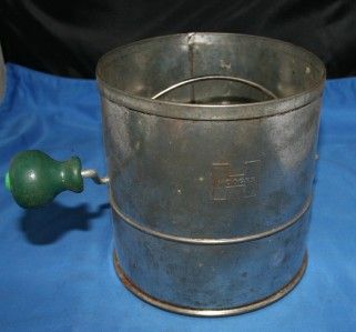 Vintage HODGES Flour Sifter 1940s Green Handle  