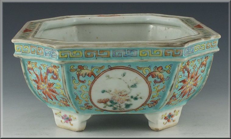 Signed Qing Dynasty Chinese Famille Rose Footed Planter  