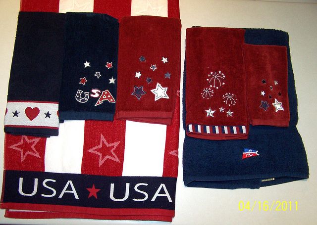 BEACH BOAT POOL BATH TOWEL RED WHITE BLUE 4TH JULY USA UNIQUE 