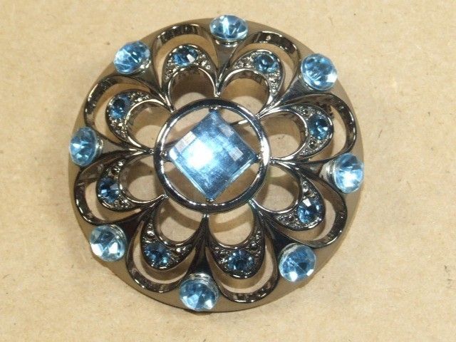 Vintage Japanned Blue Vauxhall Glass & Rhinestone Pin Brooch *  