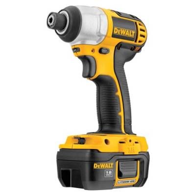 DeWalt dcf826kl 18V 1/4 Compact Lithium Ion Impact Driver  