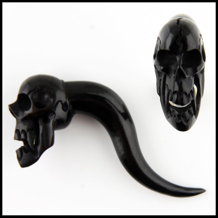 Pair of Vampire SkulL HORN Ear Plugs Gauges (PICK SIZE)  