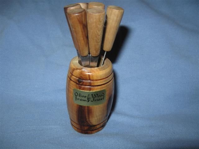   Wood 6 Appetizer Fork / Toothpick Holder Barrel Shape Stand  